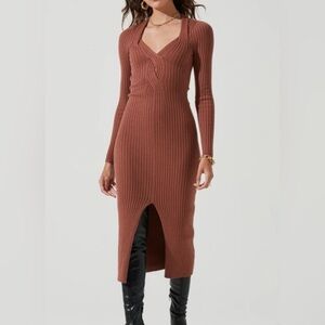 NWT ASTR the Label Long Sleeve Twist Front Sweater Dress